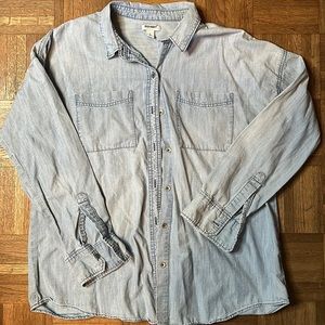 Old Navy size Large soft denim button up